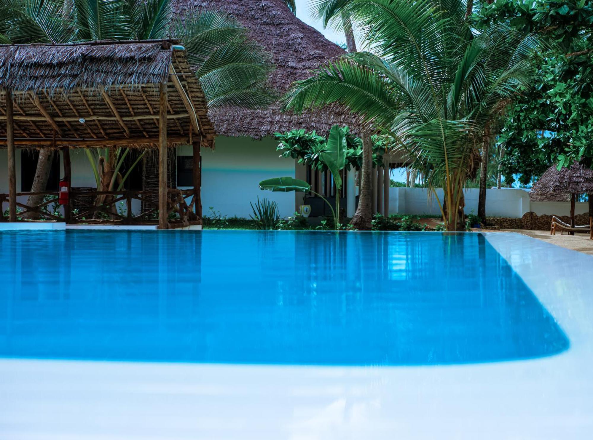 Manolo Beach Resort Uroa Buitenkant foto